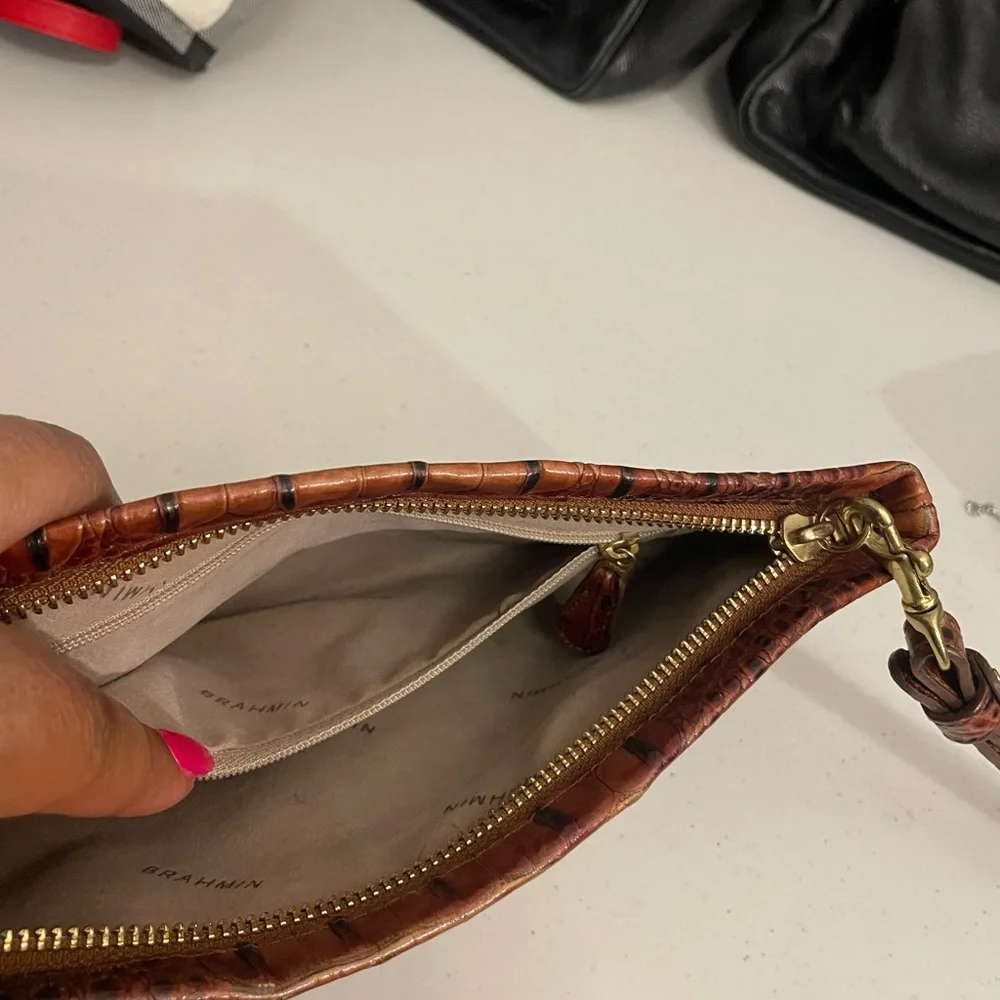 Brahmin Wristlet - Picture 4 of 9